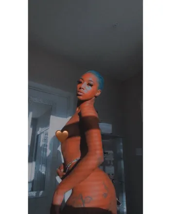 OnlyFans cuenta sparkletheentertainer header 2