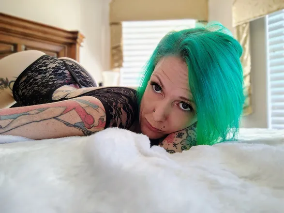 OnlyFans cuenta harleysininthecity header 2