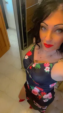 OnlyFans account  marzietta69 header 2