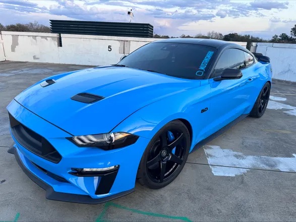 OnlyFans cuenta mustangmark_ header 2