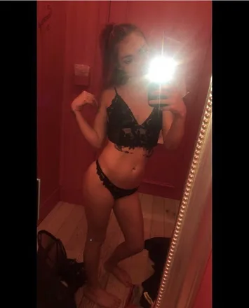 OnlyFans cuenta lalastayblunted header 2