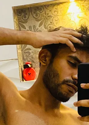 OnlyFans account  ishru avatar 1
