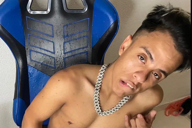 OnlyFans cuenta kinkyyoe header 2