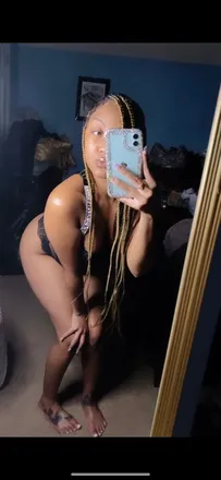 OnlyFans cuenta kyluvsmoney header 2