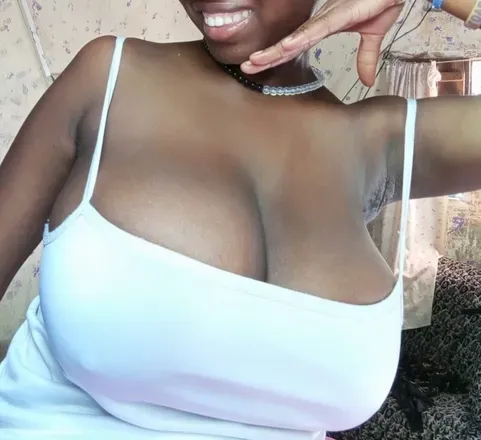 OnlyFans cuenta busty.zoey avatar 1