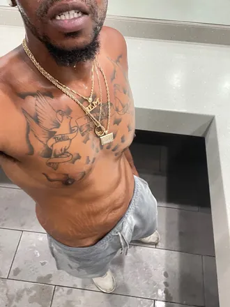 OnlyFans cuenta daddynotdaddyshark header 2