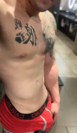 OnlyFans cuenta victor_1258855 header 2