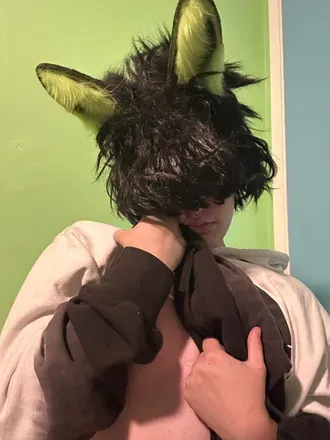 OnlyFans account  greeniebunnyboi avatar 1