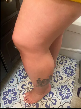 OnlyFans cuenta barefeetbunni header 2