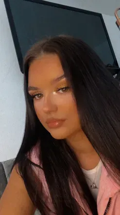 OnlyFans cuenta chloee2.x avatar 1
