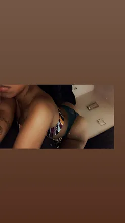 OnlyFans cuenta yellabone2 header 2