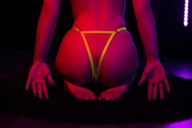 OnlyFans cuenta juliettpeach header 2