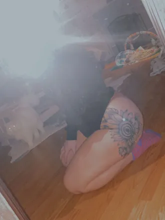 OnlyFans cuenta dayswithshea header 2
