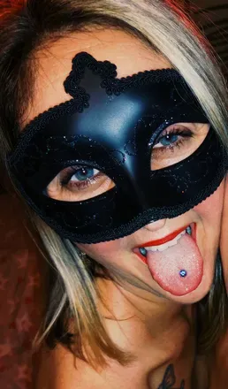 OnlyFans account  clarahotsex avatar 1
