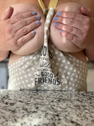OnlyFans cuenta frostedcurves avatar 1