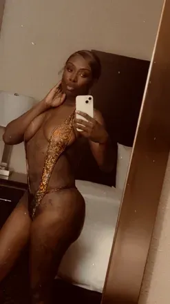 OnlyFans cuenta indigo_xotic avatar 1