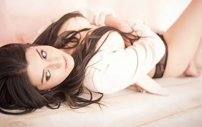 OnlyFans cuenta laurapiracon header 2
