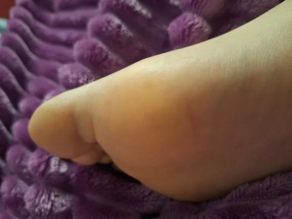 OnlyFans cuenta feetfestin header 2
