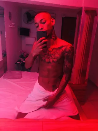 OnlyFans account  u179640171 header 2