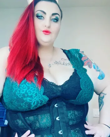 OnlyFans cuenta mermaid_doll1 header 2