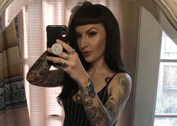 OnlyFans cuenta foreverannoyed avatar 1