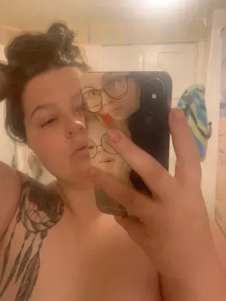 OnlyFans account  mommycal avatar 1