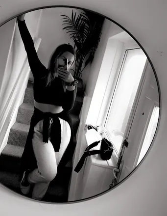 OnlyFans cuenta honeybrb header 2