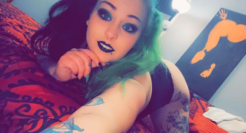 OnlyFans cuenta ghostgoddess420 header 2