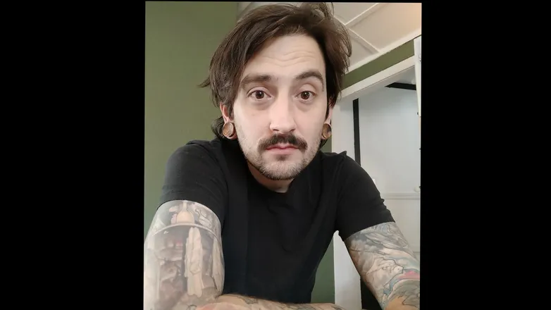 OnlyFans cuenta vegan_cat_dad header 2