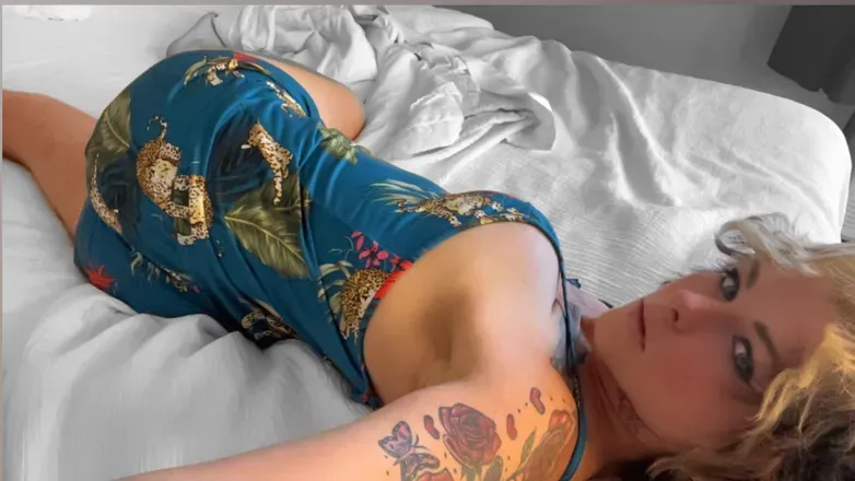 OnlyFans cuenta claudiadowns header 2