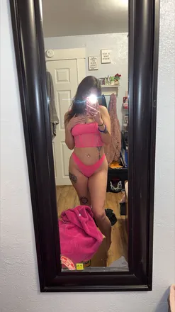OnlyFans cuenta mollyvictoria header 2