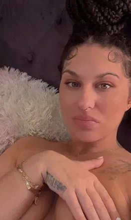 OnlyFans cuenta royaltyjenn avatar 1