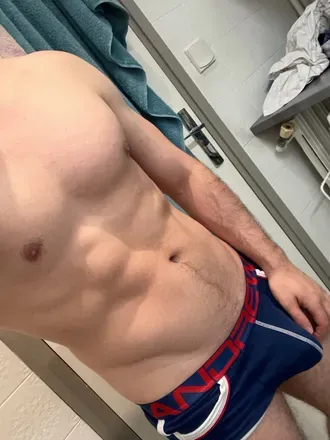 OnlyFans cuenta theofrenchboy avatar 1