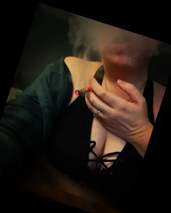 OnlyFans cuenta kate_queen header 2