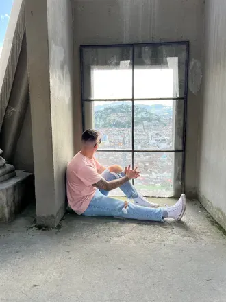 OnlyFans cuenta misteralaska header 2