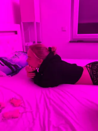 OnlyFans cuenta nonameangel header 2