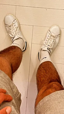 OnlyFans cuenta misterwhitesocks_cgn header 2