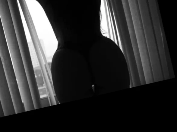 OnlyFans cuenta thathaoliveira322 header 2