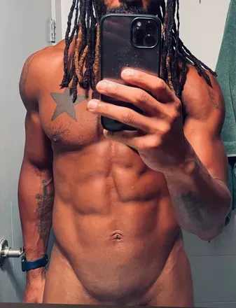 OnlyFans cuenta plantbasedandnaked avatar 1