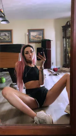 OnlyFans cuenta livinggdeadgirl avatar 1