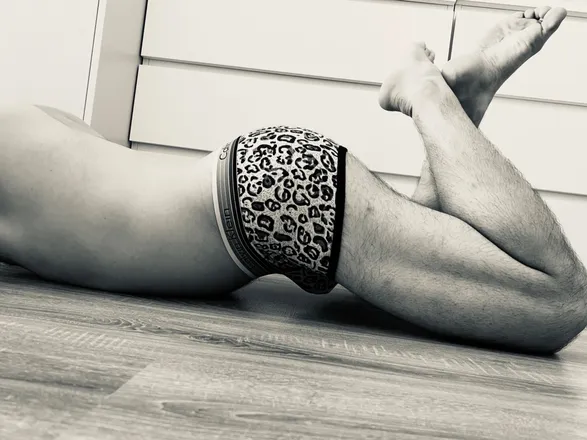 OnlyFans cuenta shy_boyy header 2