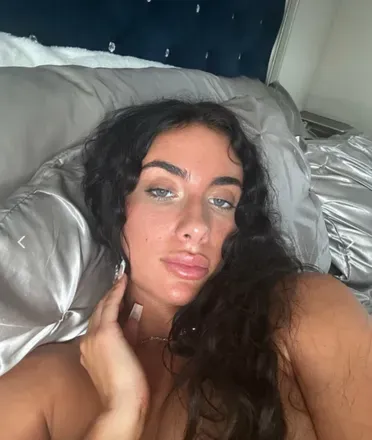 OnlyFans cuenta myrabanks avatar 1