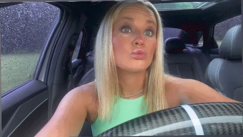 OnlyFans account  xoxomkenziee header 2