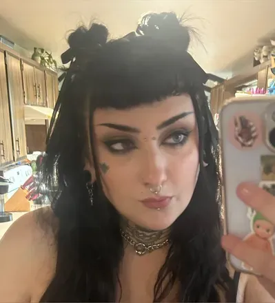 OnlyFans cuenta maddiefoxx98 avatar 1