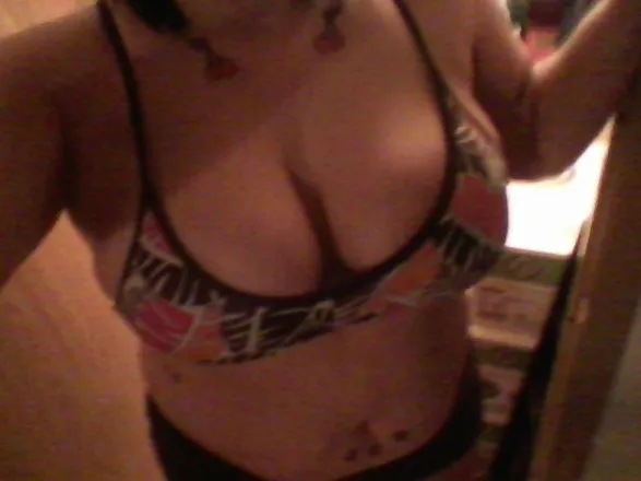 OnlyFans cuenta tittsntwits header 2