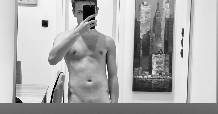 OnlyFans cuenta shy_boy_21 header 2