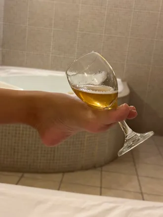 OnlyFans cuenta fountfeetxxx header 2