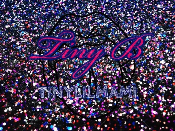 OnlyFans cuenta tinylilmami header 2