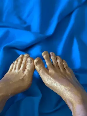 OnlyFans cuenta goldyfeet avatar 1