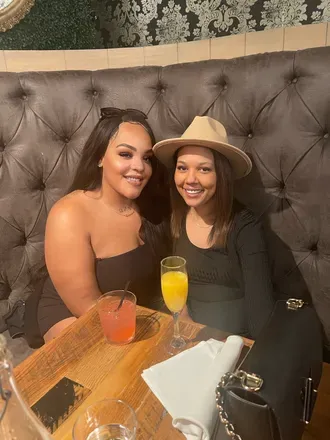 OnlyFans cuenta sistersister avatar 1